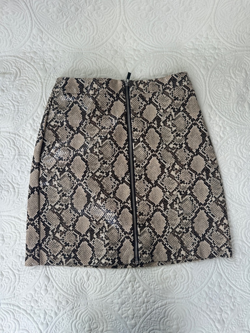 New Look Snake-Print Mini Skirt in Taupe and Black